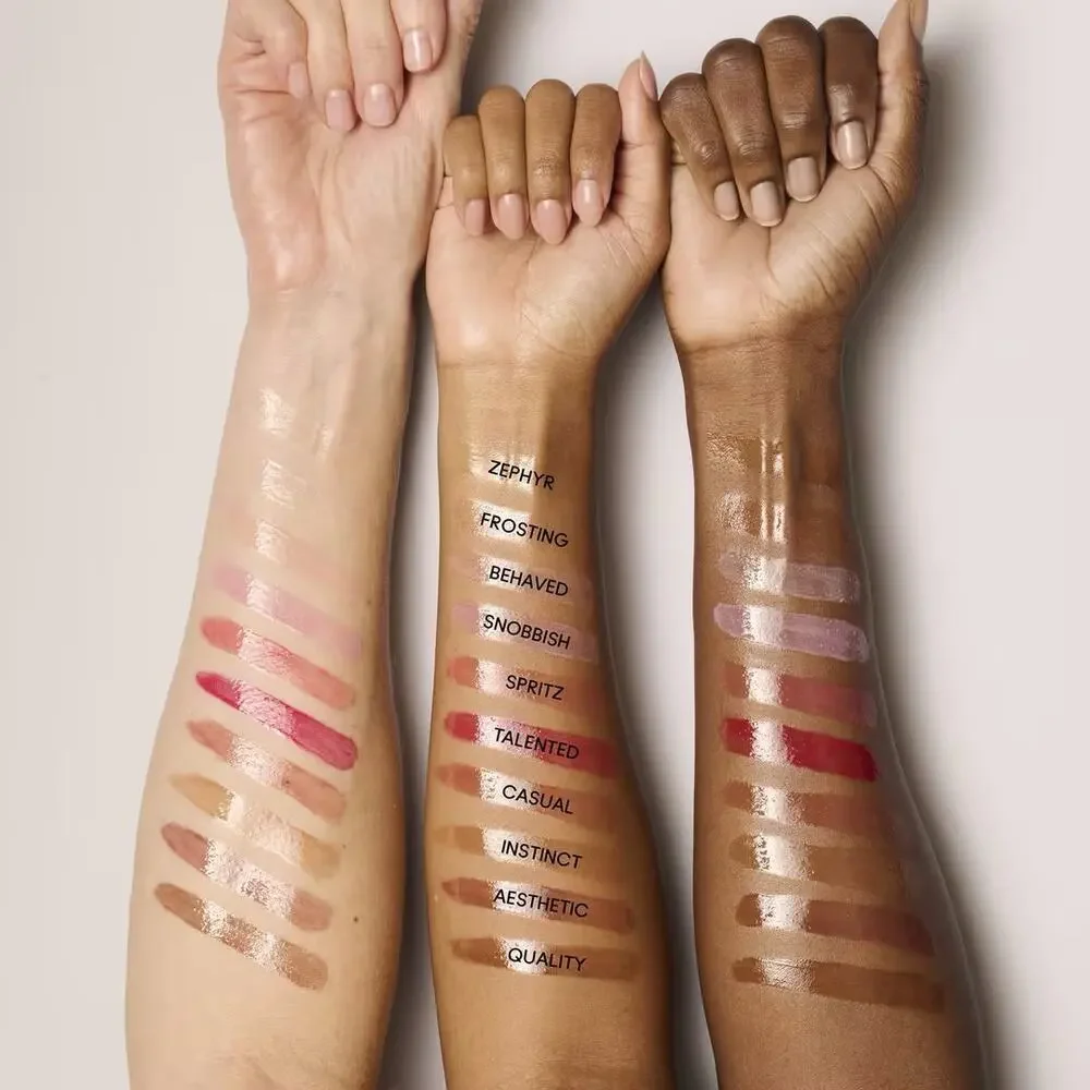 MAC Lipglass Air Non-Sticky Lipgloss “BEHAVED” - Picture 5 of 5